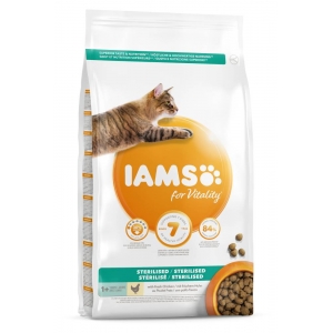 IAMS for Vitality Light in fat dry cat food (kibble) for sterilised adult cats with fresh chicken 1,5 kg